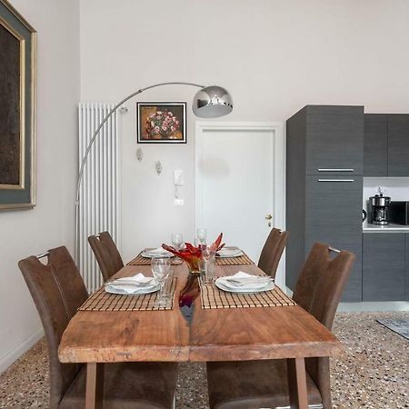 Apartment Ponte Raspi Canal View Венеція Екстер'єр фото