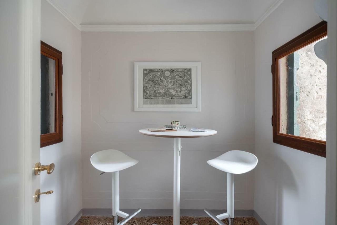 Apartment Ponte Raspi Canal View Венеція Екстер'єр фото